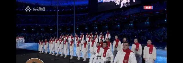 中国第一位盲人模特:曾因失明自杀,一个男人救了她,如今生了两个儿子幸福美满