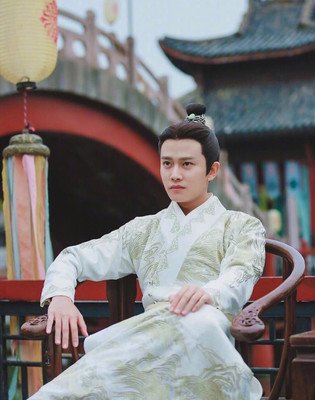 任嘉伦|为什么说《锦衣之下》是任嘉伦的封神之作？