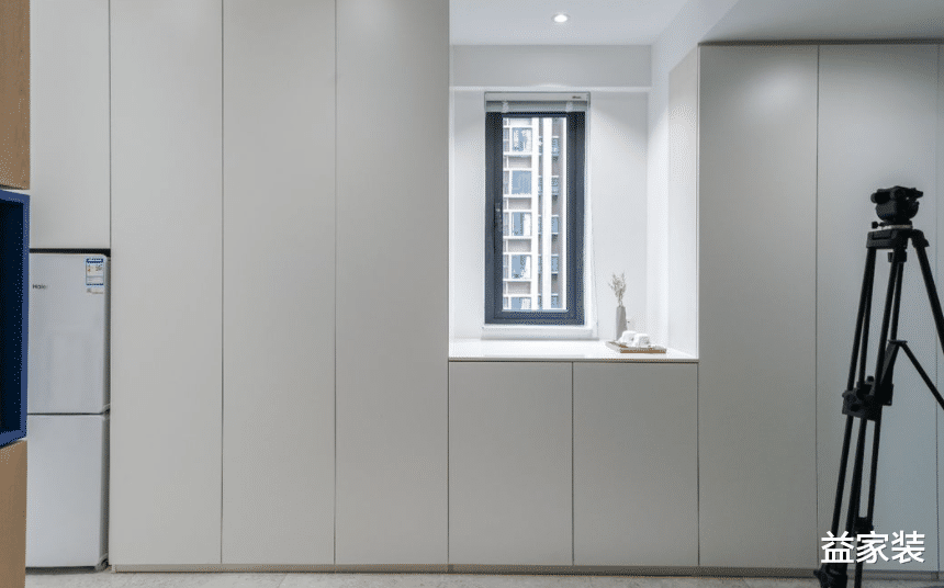 23平方米小户型,家里还有可以旋转的电视机,满足业主的期待