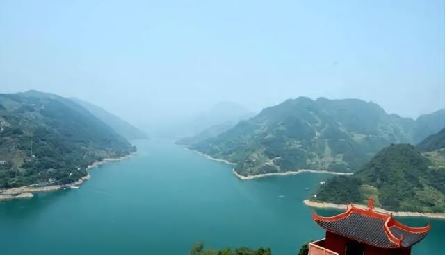 湖北|全长约八百里！湖北一景区，包含三个峡段，被誉为土家人的母亲河