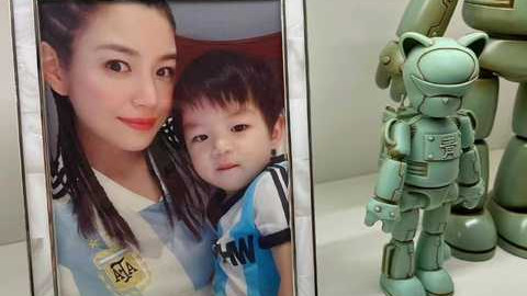 陈晓|陈妍希为6岁儿子庆生，大方晒小星星正脸照，也太像陈晓了吧