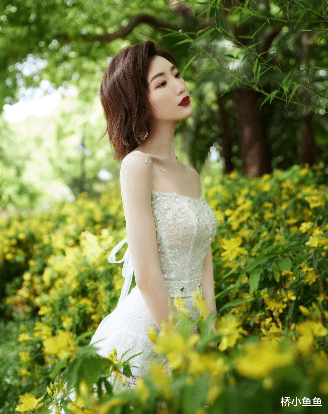 杨天真 女人上了年纪就别留长发了，推荐这5种“齐肩发”，显脸小有气质