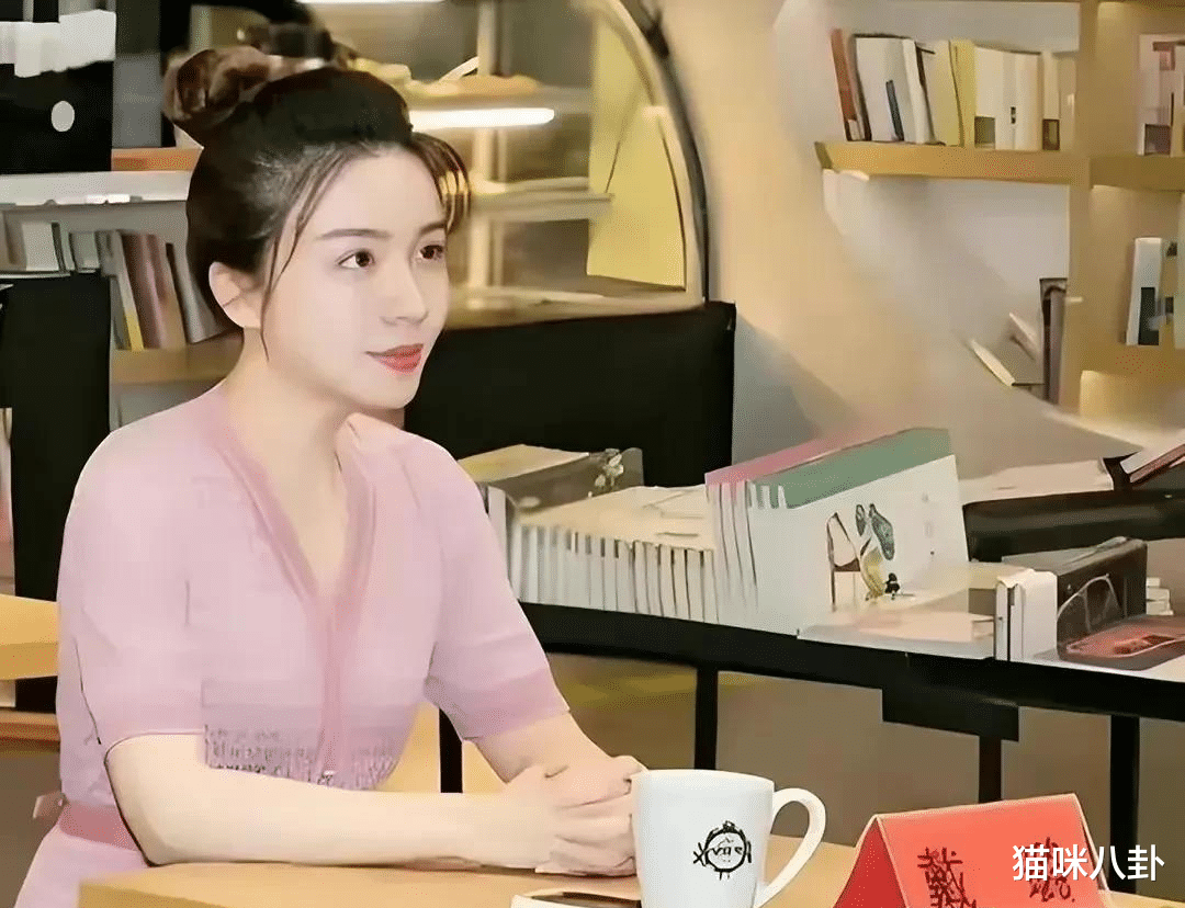 陆毅|一天3大瓜!曝39岁女星婚内出轨,知名男星多次劈腿,本山弟子生娃