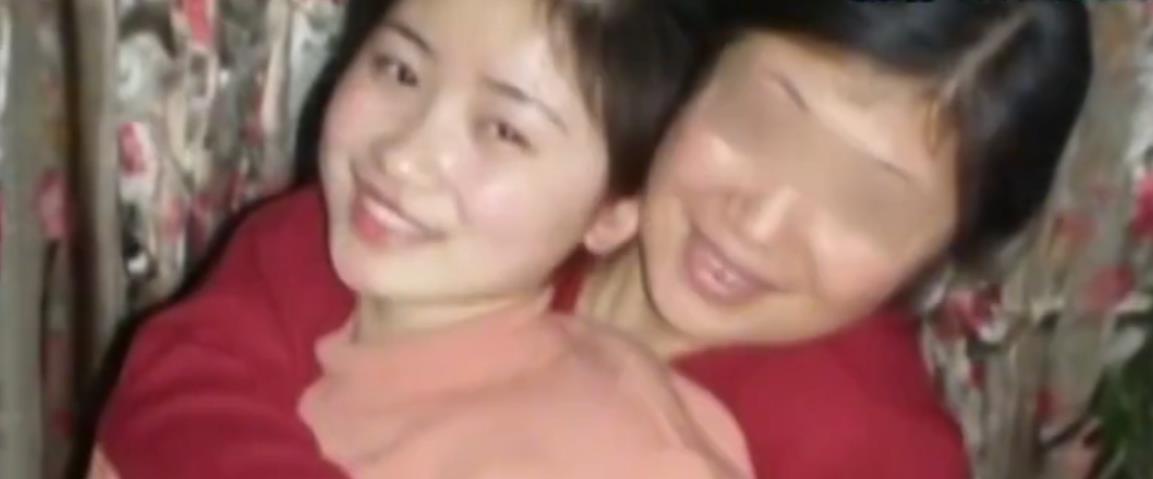 2010年，深圳一美女空姐被骗后自我了断，短信揭开上司的丑恶面目