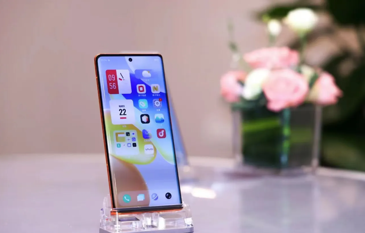 小米科技|IP68+2K三星屏，从5499元跌至3999元，对比大热的X80优势很明显