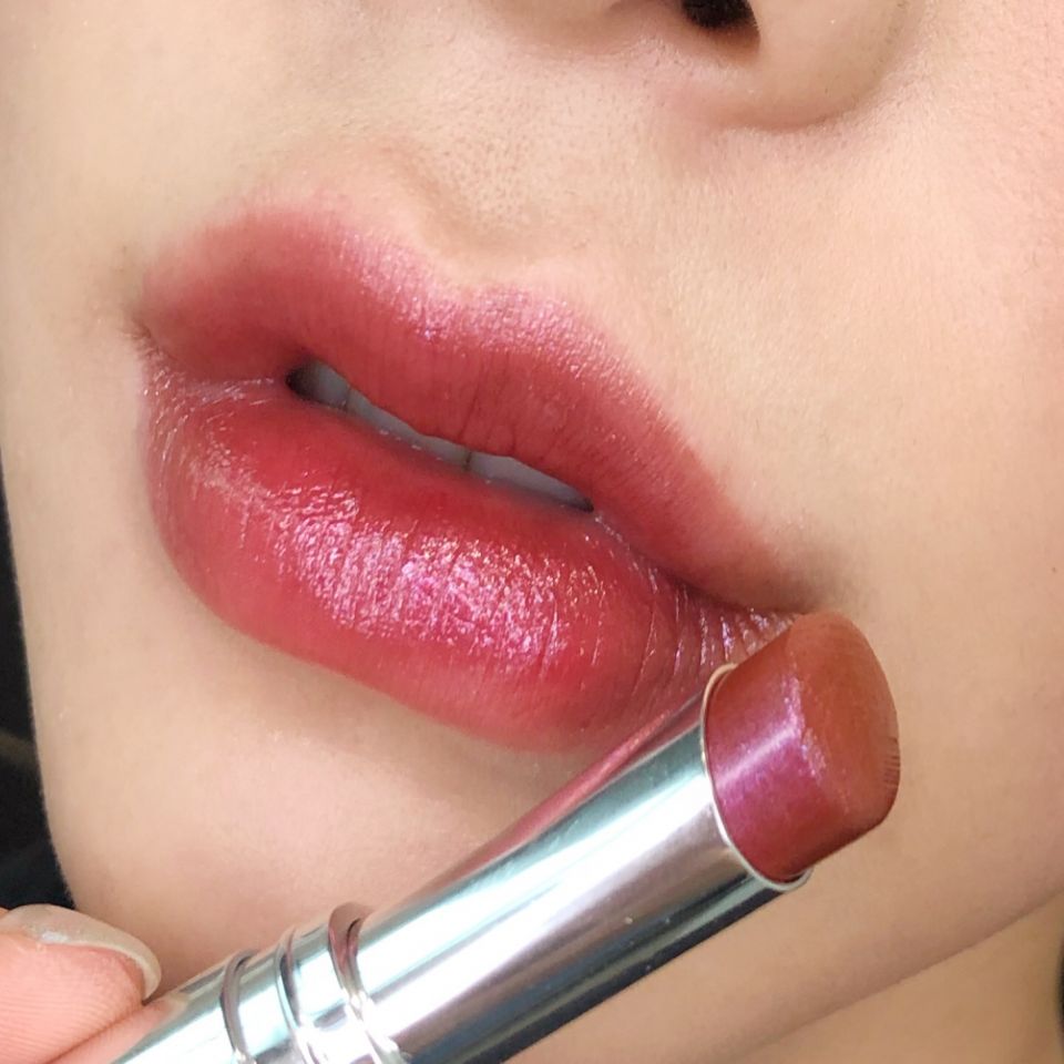 春夏 收好这份四月口红清单，我们到专柜把今年春夏新出色都试过了