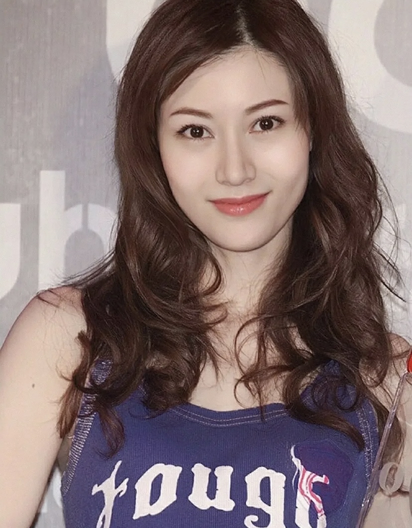 李嘉欣|李嘉欣一周参加3场宴会，每次戴不同钻石，贵妇心态彰显无遗