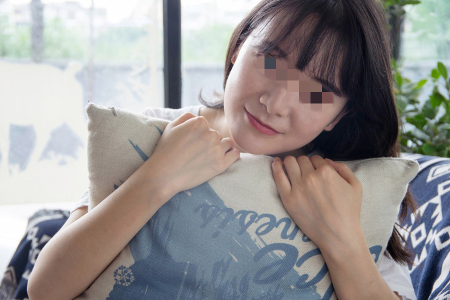 案例:女子交往黑人男友,对方称是酋长将其骗至非洲卖给人贩子