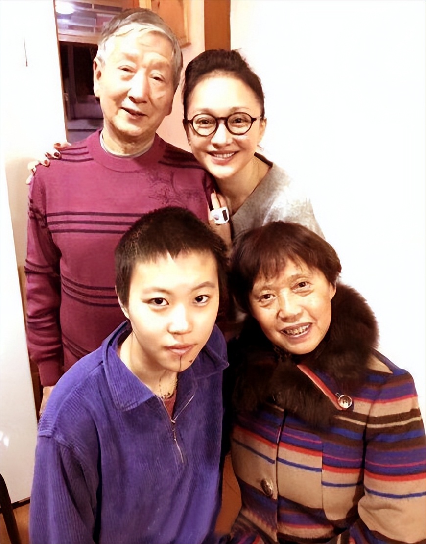 周迅|周迅离婚后依然红，还收获姐弟恋，前夫高圣远的现状怎样？