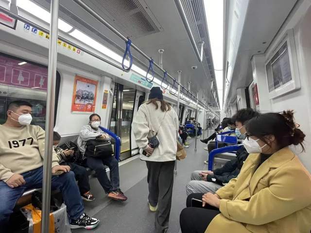 佛山3号线开通后，哪些站人气爆棚？哪些站人烟稀薄？