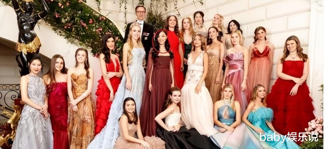 李连杰|同样是李连杰基因,把黄秋燕女儿和利智女儿一对比,差距就出来了