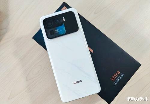 |小米11 Ultra对比华为mate40Pro+：差距无法接受
