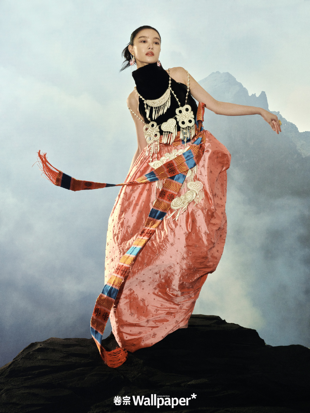 方圆|倪妮登《卷宗》十月刊封面,在天地方圆之中展现极致东方美学