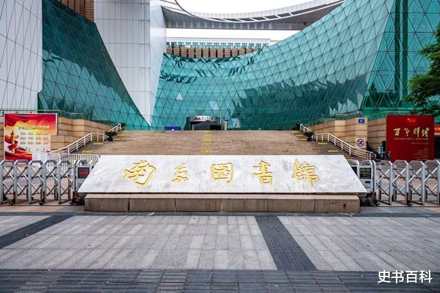 男子花一万买一本破书,卖500万没卖掉,拍卖会拍出2600万天价