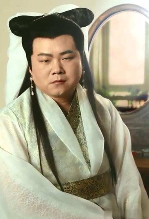 岳云鹏|油腻的岳云鹏,是不是被捧得太过了