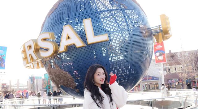 关晓彤|关晓彤:畅游儿童乐园,虽贵为流量小花这个春节档仅露脸一个春晚