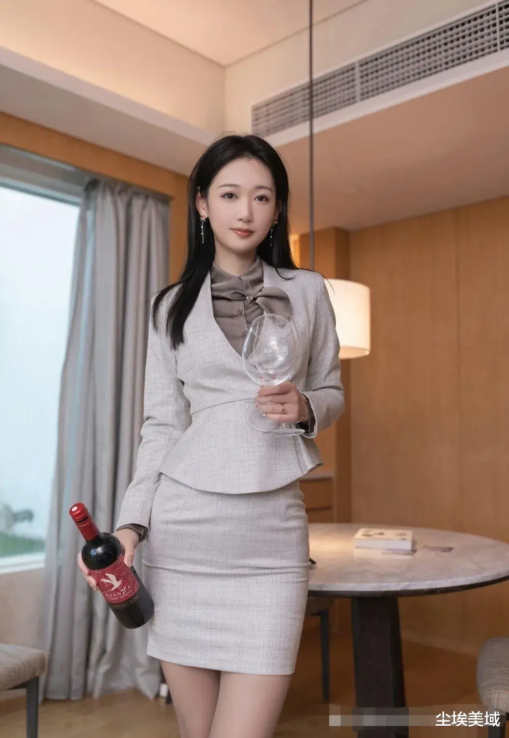 生肖|对于职场女性来说，没有人会不爱套装的穿搭