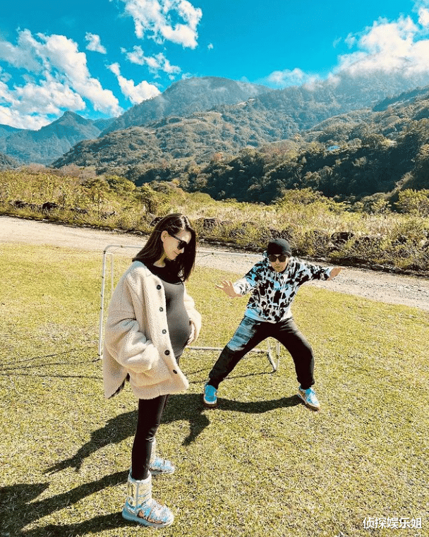 昆凌|昆凌晒美女穿搭照满心羡慕,刚生下三胎女儿就出现身材焦虑