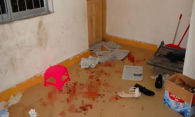 齐萍萍:勒死父母后淡定共处4天,法庭上翻供,他们总说不想活了