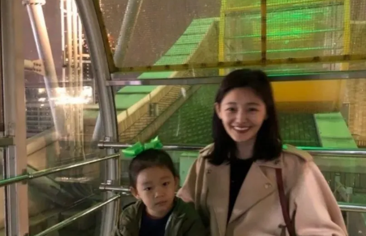 大S|大S说过绝不允许自己的两个孩子长大之后进演艺圈，网友怎么看呢