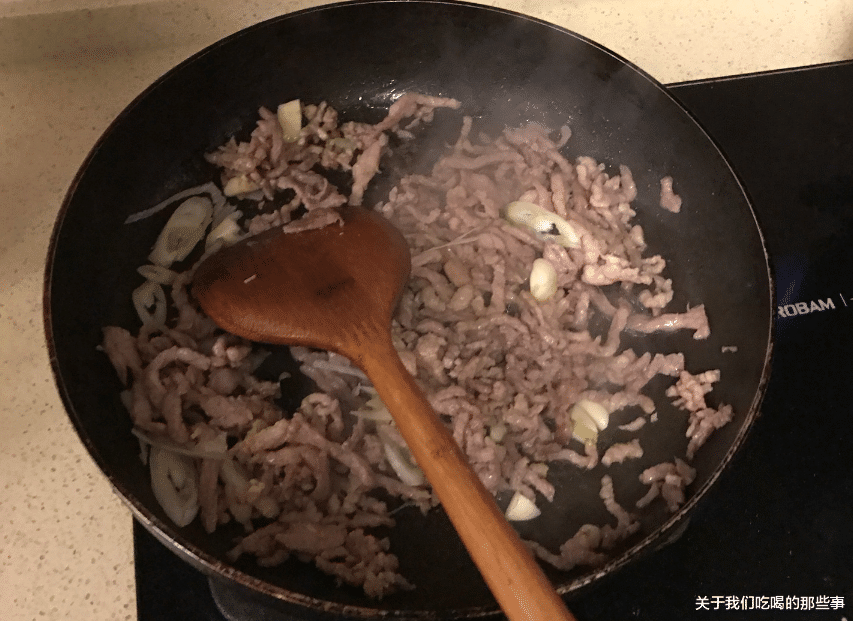 病毒“死对头”找到了!建议中老年人,多吃4种食物,杀菌抗病毒