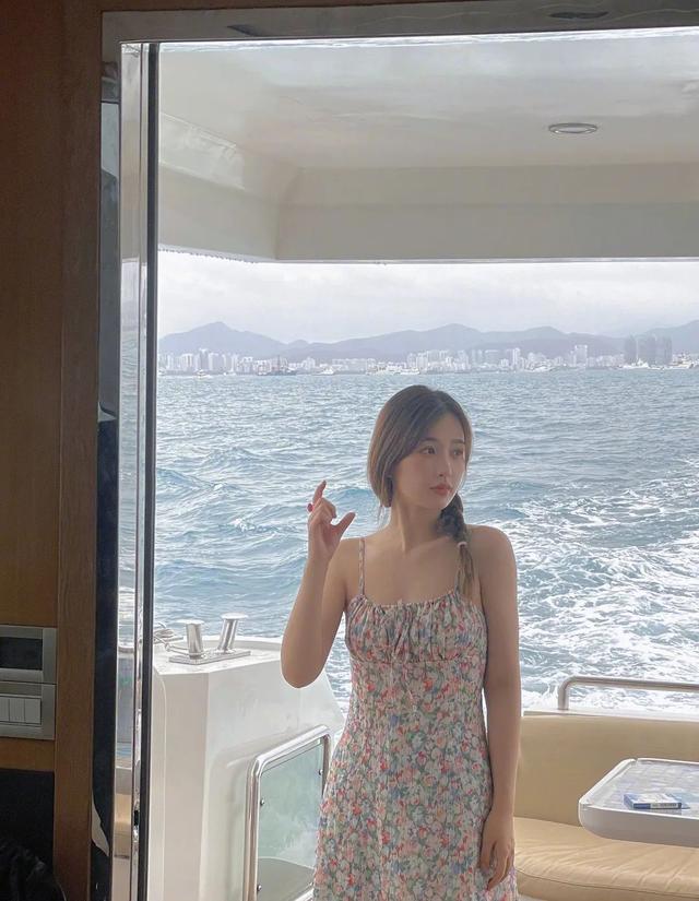 明星素颜 素颜和解?不如摆脱所谓强权定义的“美”