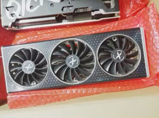 显卡|矿卡翻新?海关查获5840块造假XFX显卡:官网关闭