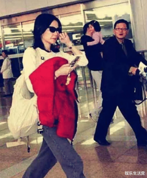 王菲|锋菲恋告吹？王菲被曝深夜捂脸痛哭，合作知情人称，两人早已情变