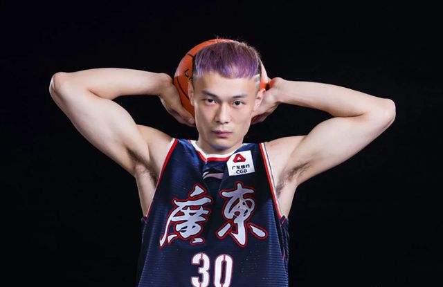 汤杰|在场赢19分！汤杰生死战3投2中独得9分，成广东被横扫夜最大惊喜
