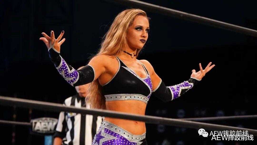 aew|AEW最美摔跤手安娜杰:希望在不久的将来看到AEW的女子双打冠军腰带!