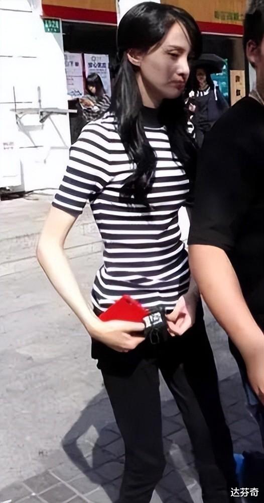 张天爱|上梁不正下梁歪，郑爽人生悲剧的始作俑者，是她亲妈