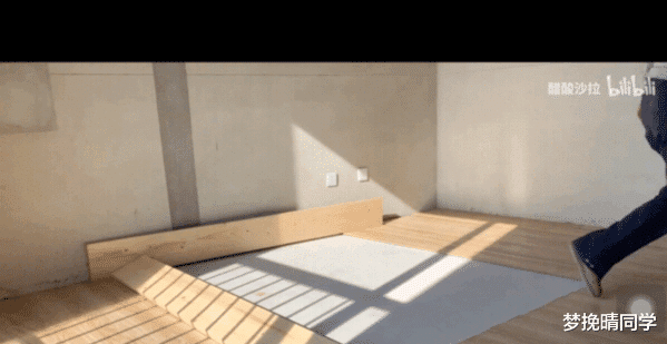 B站“李子柒”爆改出租屋,前后对比超震撼:她一人抵一支装修队