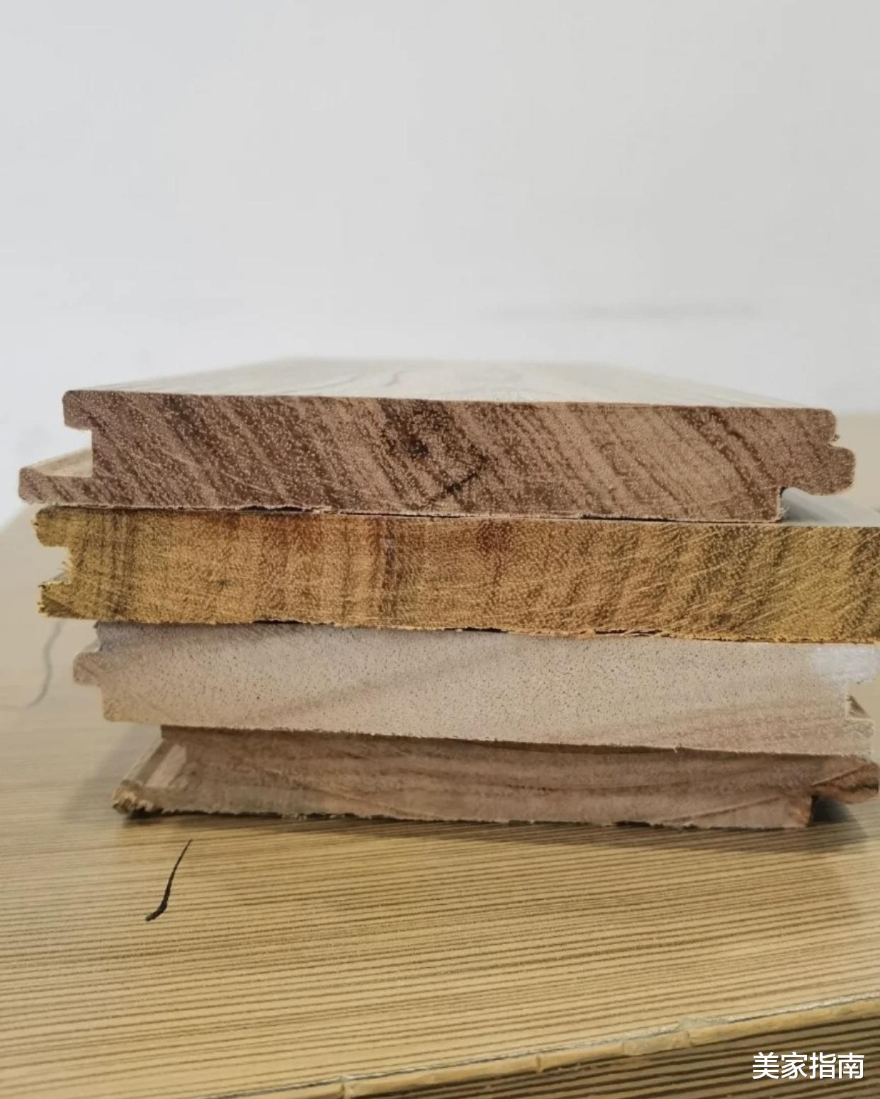 我家的瓷砖太凉了,如果再买一套房子,地面一定铺木地板