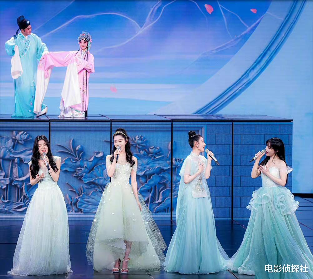 春晚|春晚不火了?看到收视率和微博热搜才发现,春晚依然必不可少