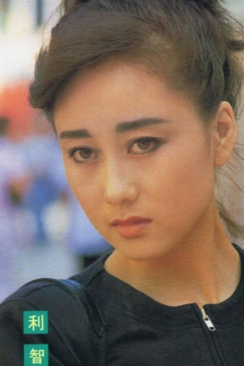 利智|利智的一生：成龙为她倾倒，赌王要纳她五太，李连杰为她抛妻弃子