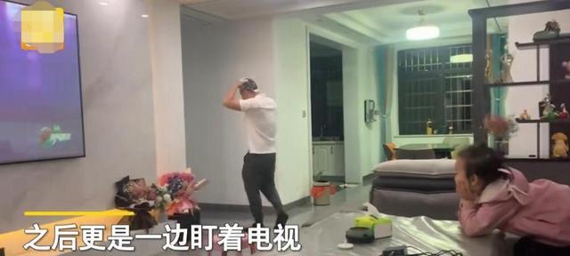 王心凌|湖南男子洗头时遇王心凌唱歌，顶满头泡沫客厅追星：这是我的青春