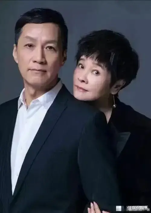 梁丹妮|梁丹妮：二婚嫁给小8岁冯远征，结婚29年不要孩子，原因令人泪目