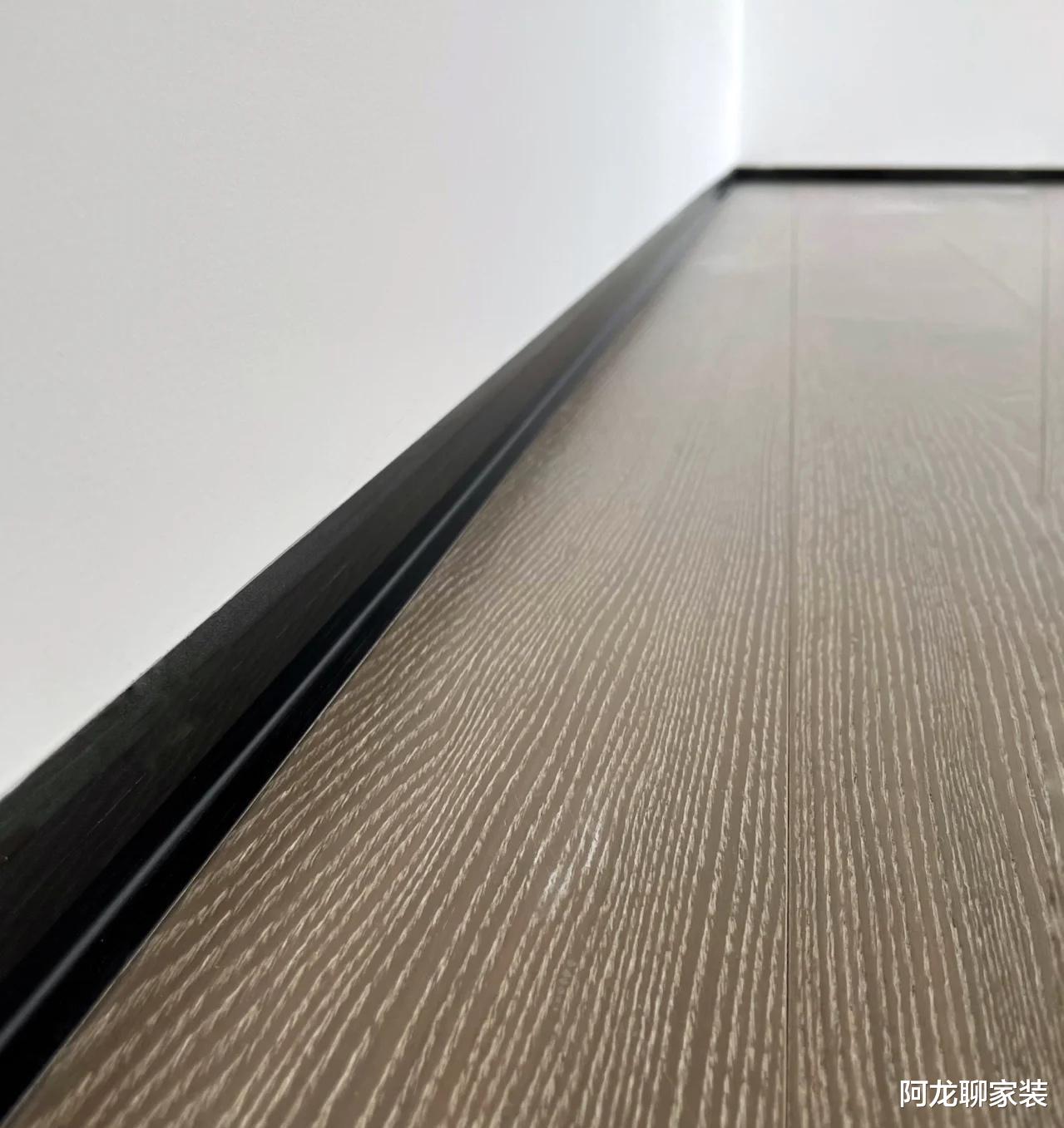 装了3套房子才发现,客厅坚持这“6不装”,反而更实用!