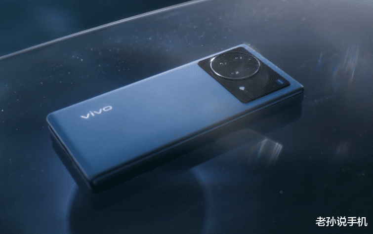 大屏|国产7英寸大屏旗舰手机曝光,蔡司认证四摄,支持侧边拨动开关!