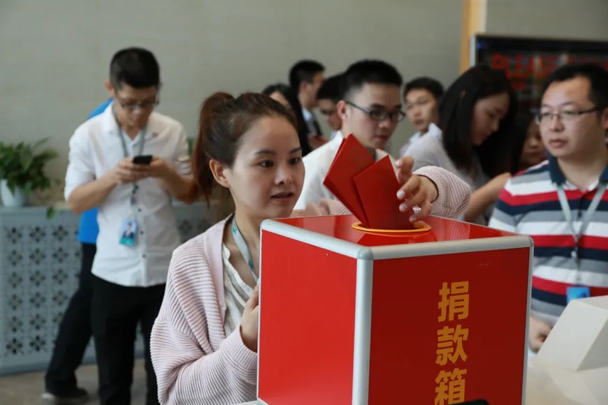 2014年，厦门车祸现场出生的“奇迹宝宝”获赔百万，现在没钱看病