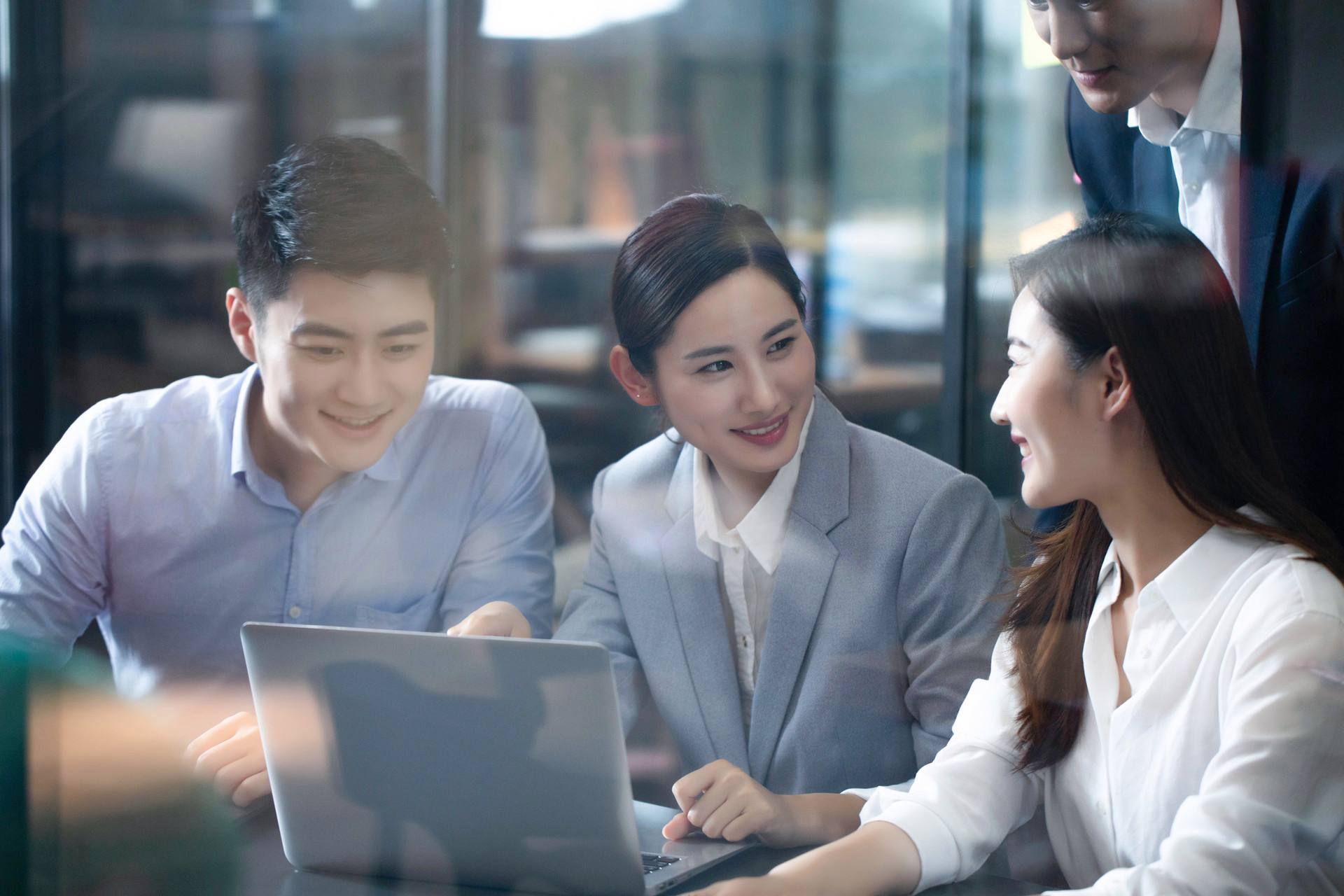 |来到职场中交朋友,会换来真心吗?