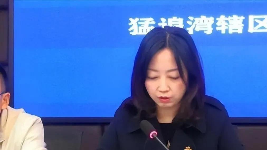 美颜|看了“戴局长”的盛世美颜后，发现心里已经装不下“陈区长”了