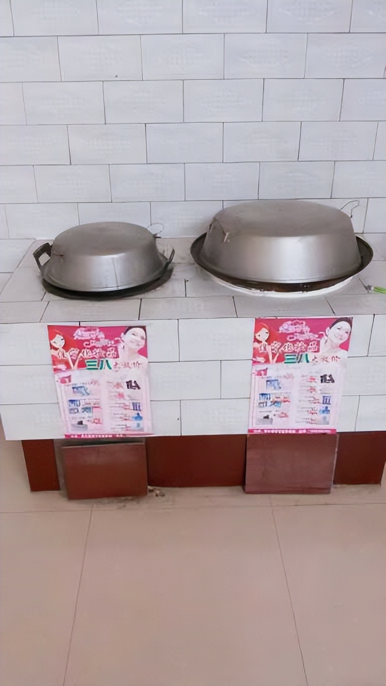 晒晒农村婚房,土灶和火炕太赞了!超喜欢院子里5米长的大吊灯!