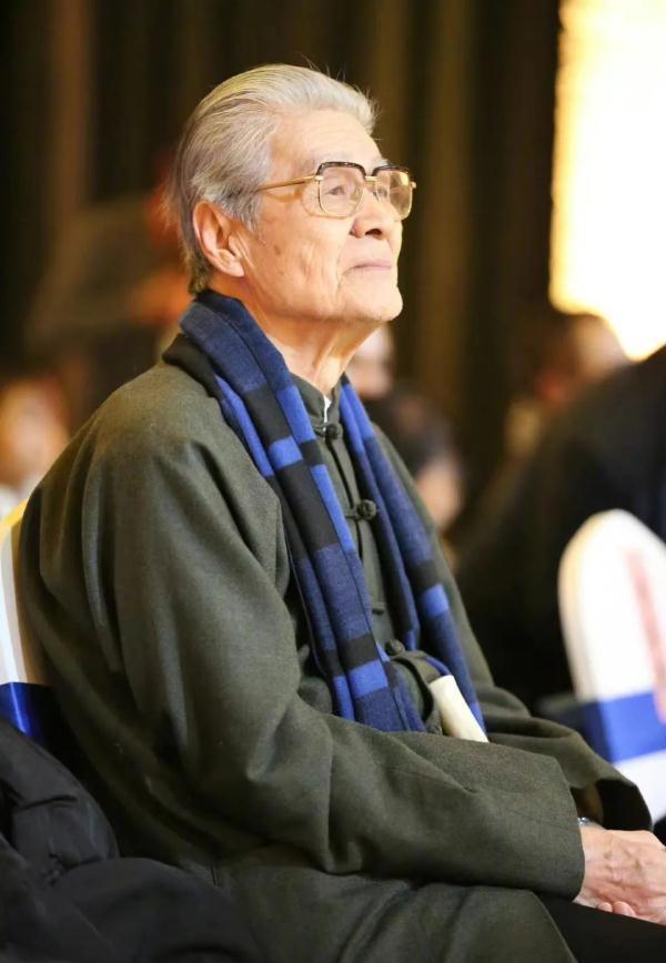 陆树铭|2022年末,追忆15位离世的演艺名人,躲过了疫情却没躲过死神