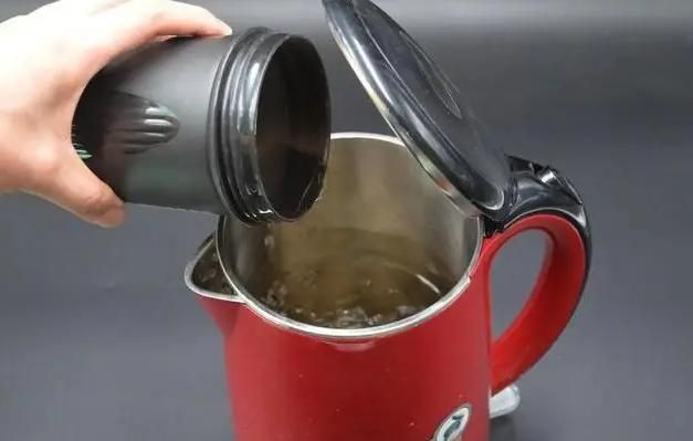 人参|长期喝“电热水壶”烧的水,对身体有影响吗?看完请转告家里人