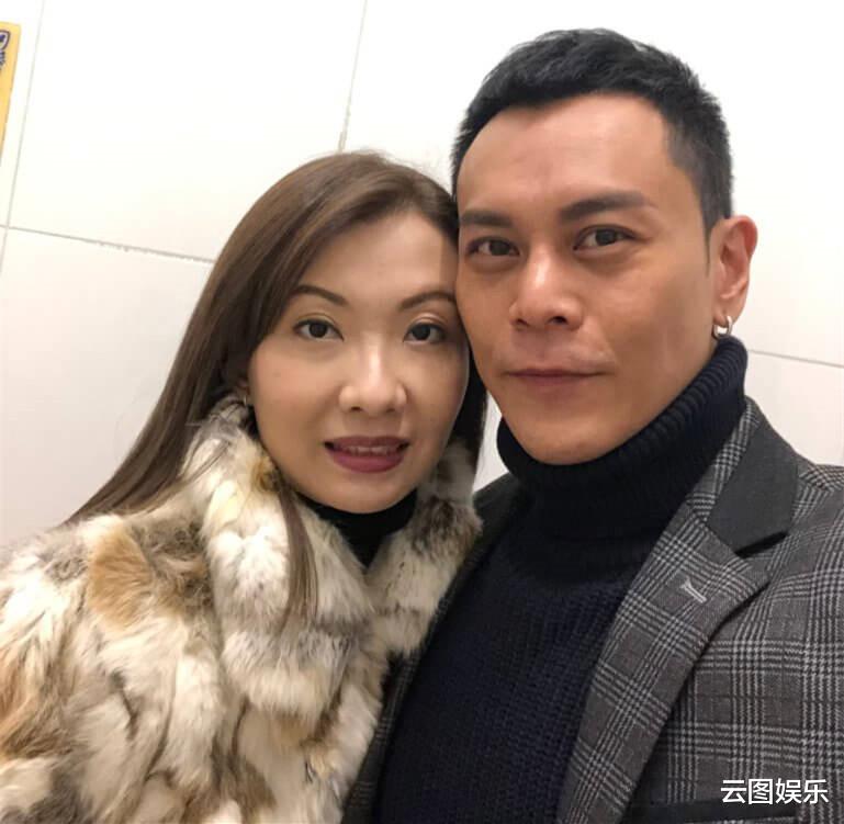李天翔|被嘲靠富婆妻子养！TVB男星李天翔罕见回应，45岁仍不着急生娃