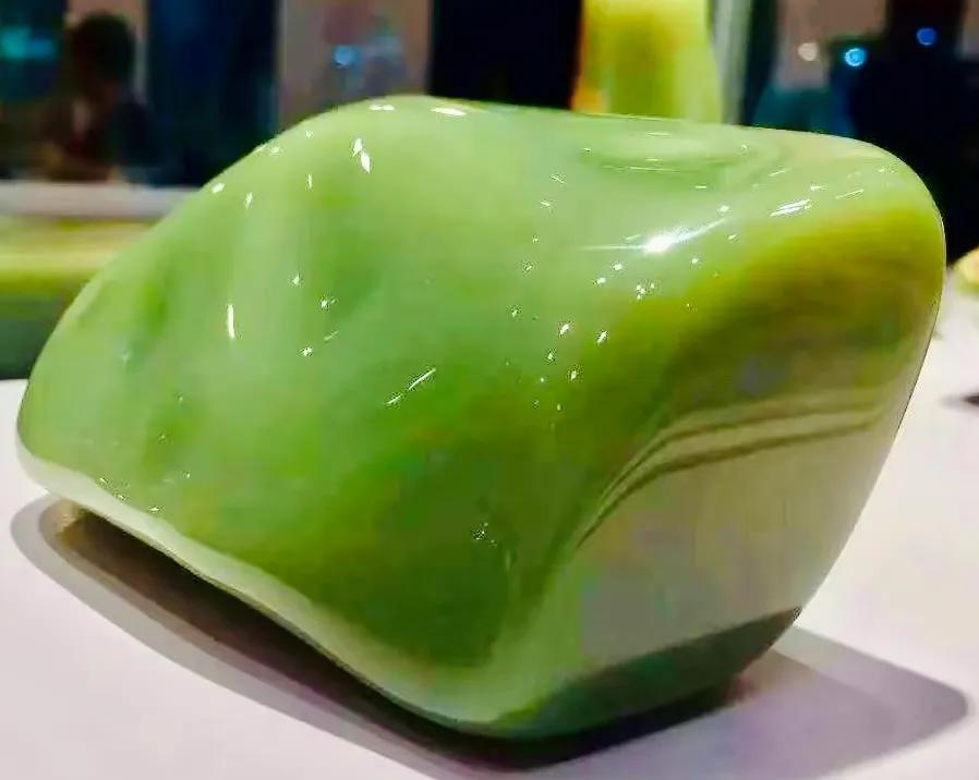 |油！细！润！三大绿色系和田玉种的特点与区别！