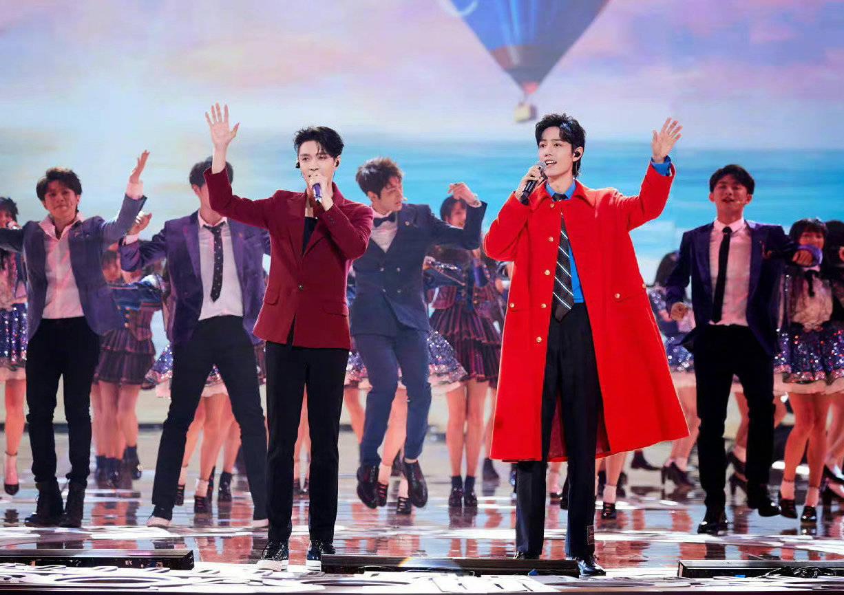 娱乐圈|杨幂baby挺张大大,黄晓明支持许凯新剧,请半个娱乐圈宣传?