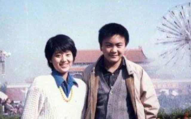 洪剑涛|演员冉志娟:为洪剑涛放弃事业回归家庭,一家三口幸福甜蜜