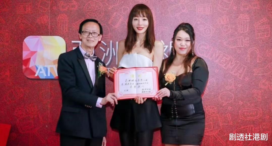 陈嘉容|宣布改回旧名！45岁香港女星进军内地市场，因自称名模掀网友骂战